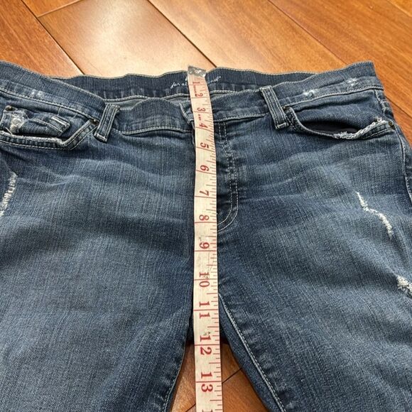 7 for all mankind women’s Distressed Denim Shorts size 28 - Picture 10 of 11